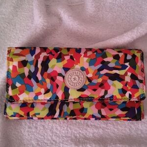 Kipling Multicolor Abstract Wallet